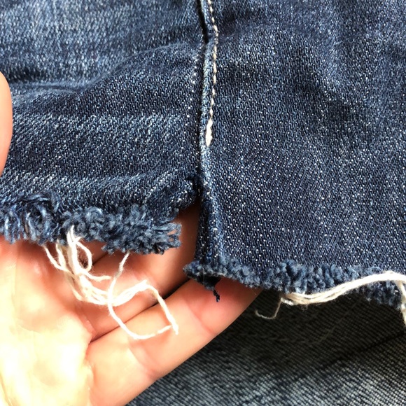 dark wash American eagle jean shorts - Picture 3 of 6